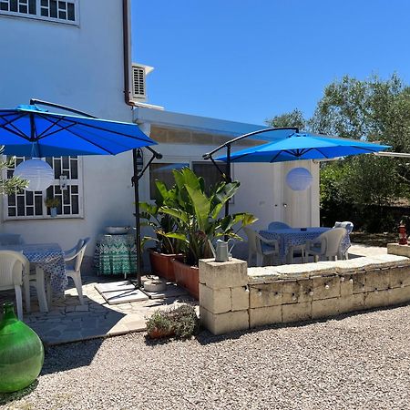 B&B Villa Mediterranee Con Parking Space Trani Exterior foto